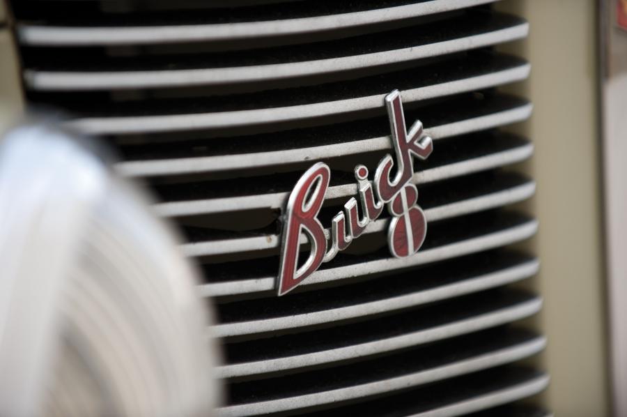  Buick Roadmaster Convertible Sedan 1937 года  (фото 7 из 13)